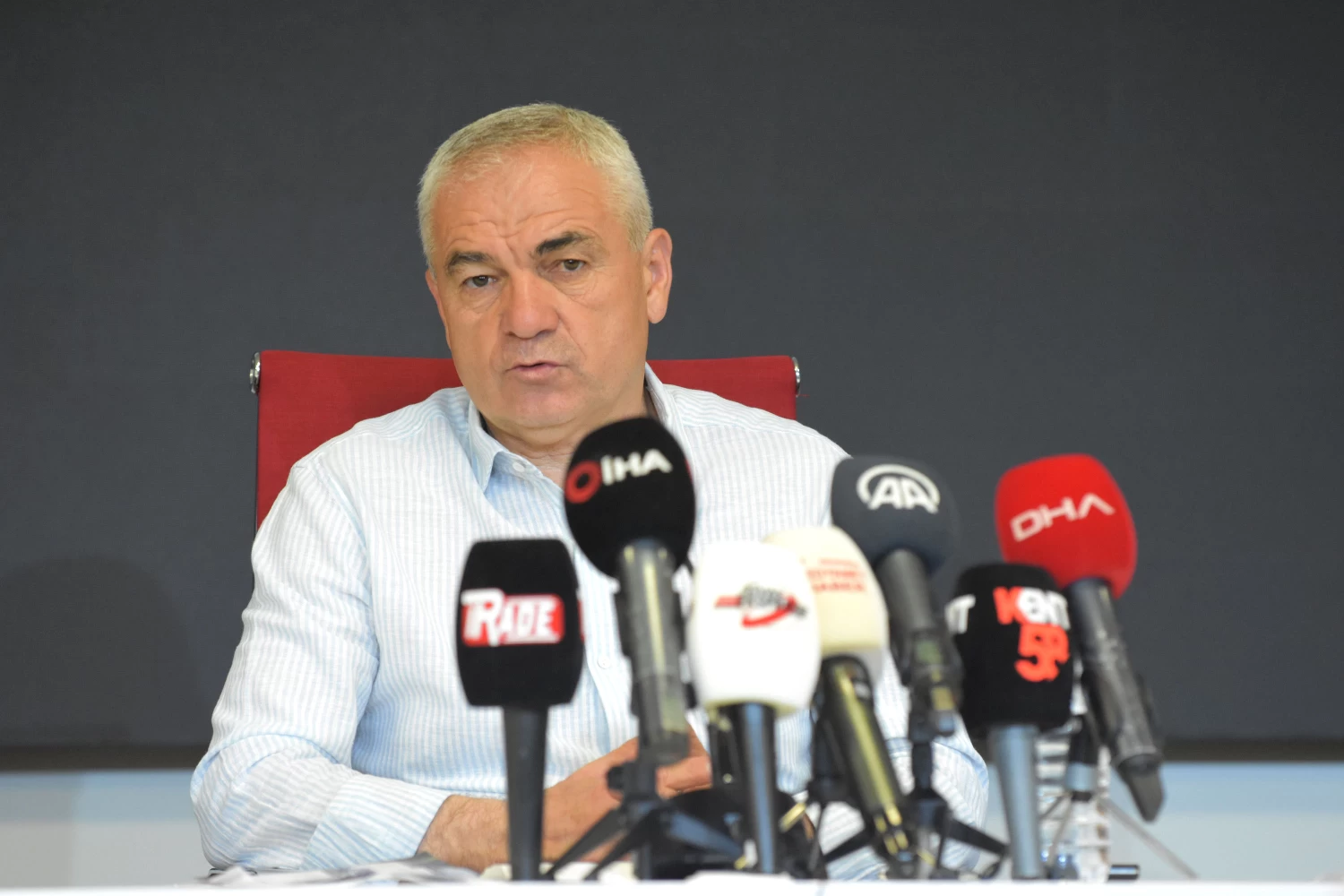 Rıza Çalımbay: Sivasspor'dan ayrılıyoruz, bir gün belki başkan bile olabiliriz