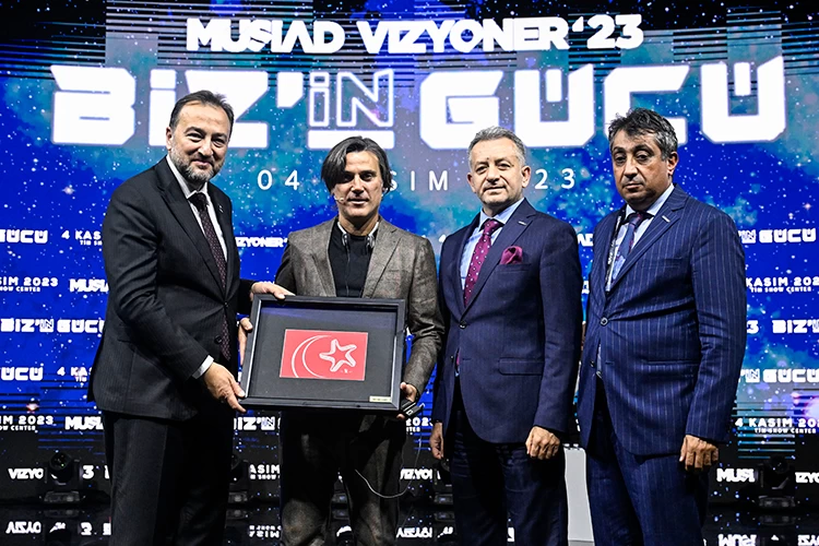 Vincenzo Montella: Yeni fırsatlara açığız, bu şampiyona bize yeni fırsatlar verecek