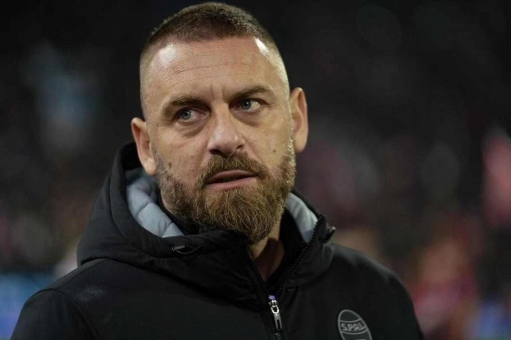 Roma'da teknik direktörlüğe Daniele De Rossi getirildi