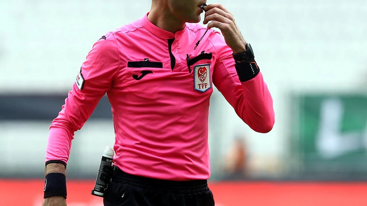 Süper Lig'de son haftanın maçlarını yönetecek hakemler açıklandı