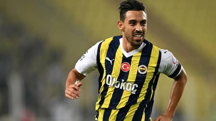 Fenerbahçeli İrfan Can Kahveci'nin adalesinde 2. derece yırtık tespit edildi