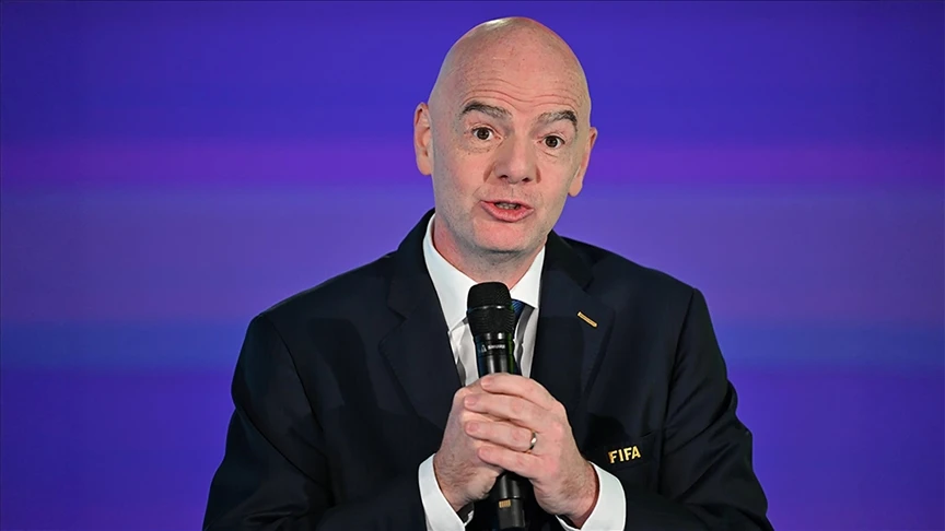 Infantino, Rusya'ya uygulanan yasağın kaldırılması gerektiğini düşünüyor