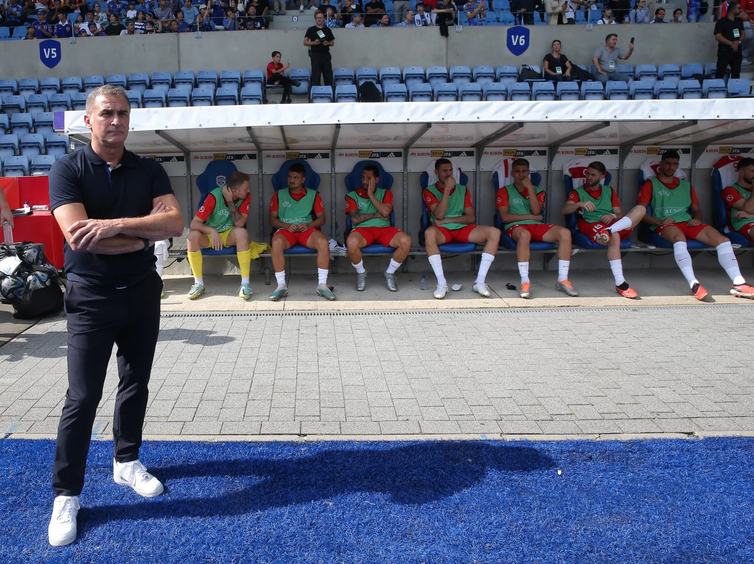 Stefan Kuntz: Sahanın ortasında cevap verilir, röportajlarda değil