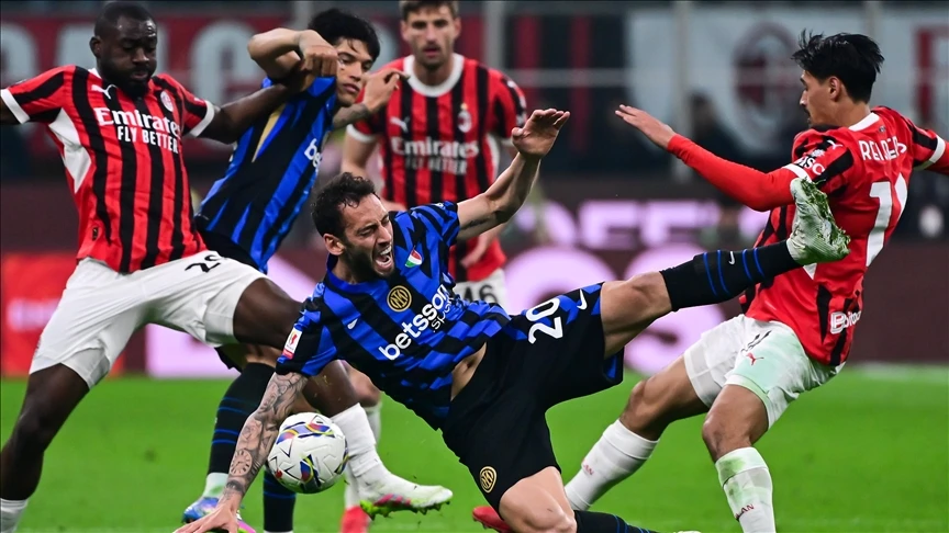 Inter, İtalya Kupası yarı finalinde Milan ile 1-1 berabere kaldı