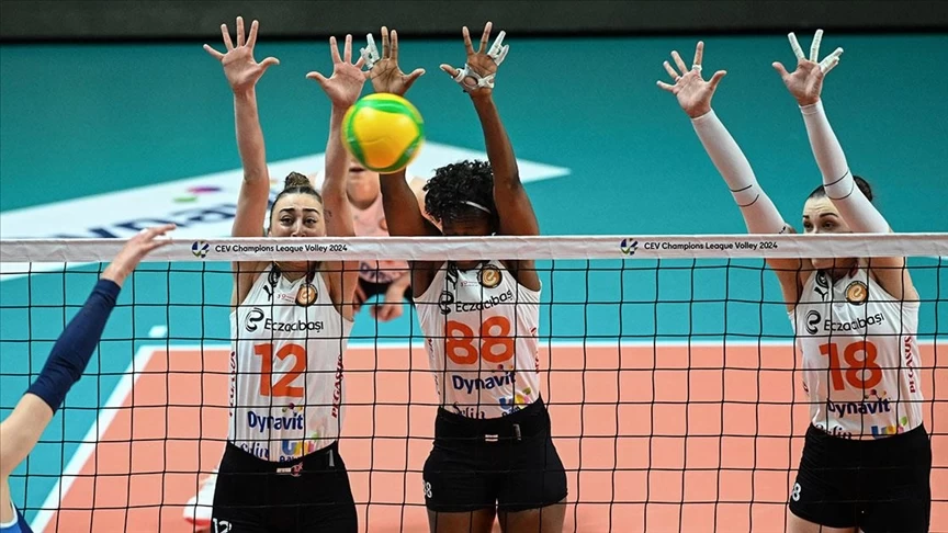Eczacıbaşı Dynavit, CEV Şampiyonlar Ligi yarı finalinde avantaj peşinde