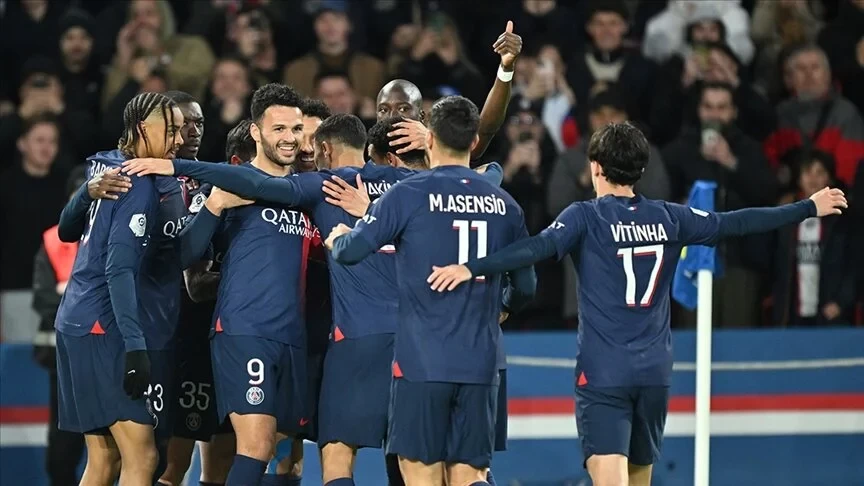 Ligue 1'de Monaco kaybetti, PSG şampiyonluğunu ilan etti