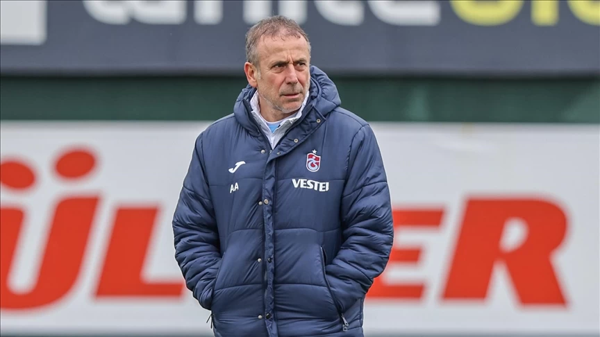 Trabzonspor Teknik Direktörü Abdullah Avcı: Sadece sahanın içinde, oyunun içinde kalan bir Trabzonspor olacak