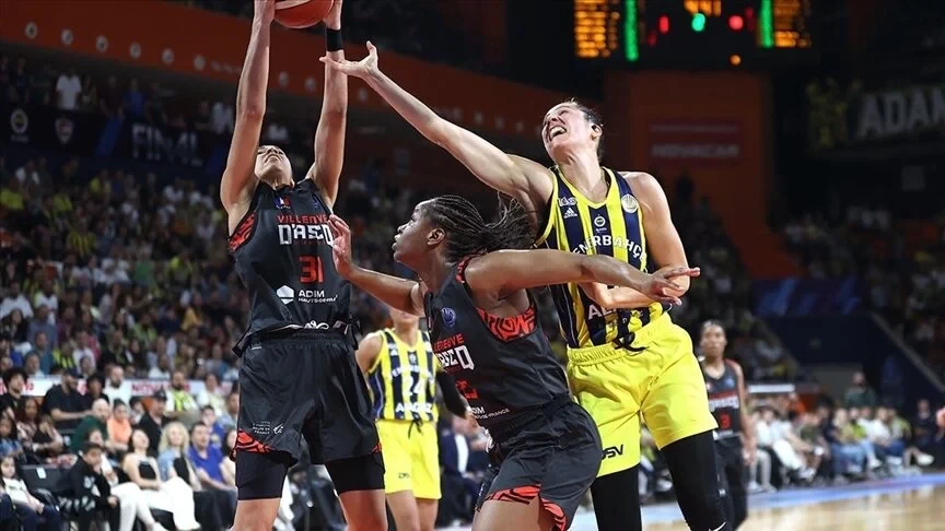 FIBA Kadınlar Avrupa Ligi finalinde Fenerbahçe Alagöz Holding, üst üste ikinci kez şampiyon oldu