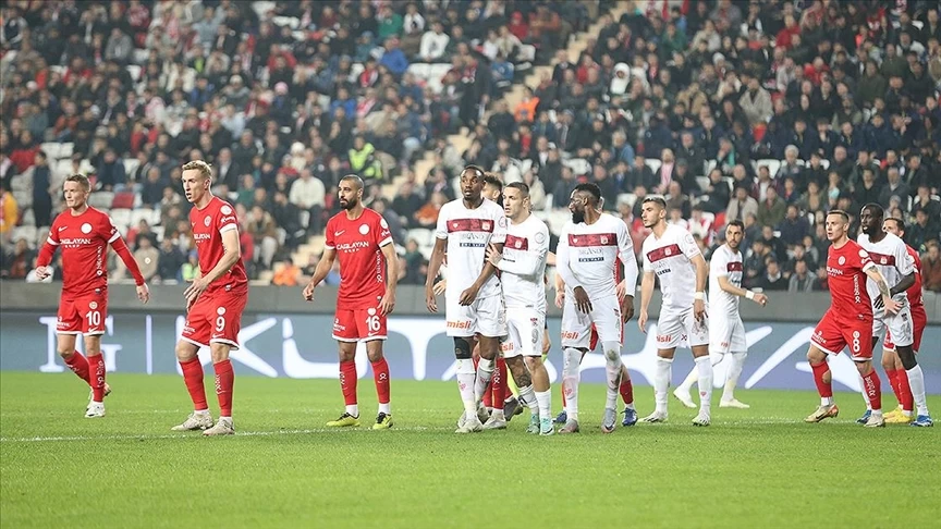 Antalyaspor haftayı 3 puanla kapattı