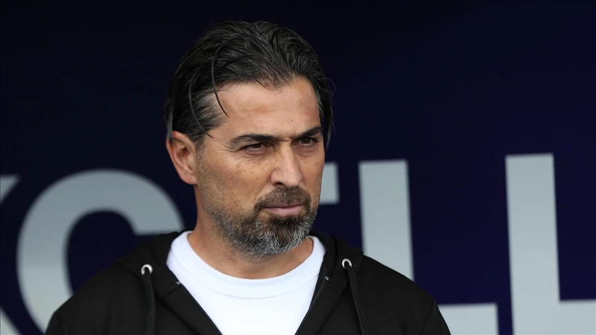 Çaykur Rizespor, teknik direktör İlhan Palut ile 1 yıllığına yeniden anlaştı