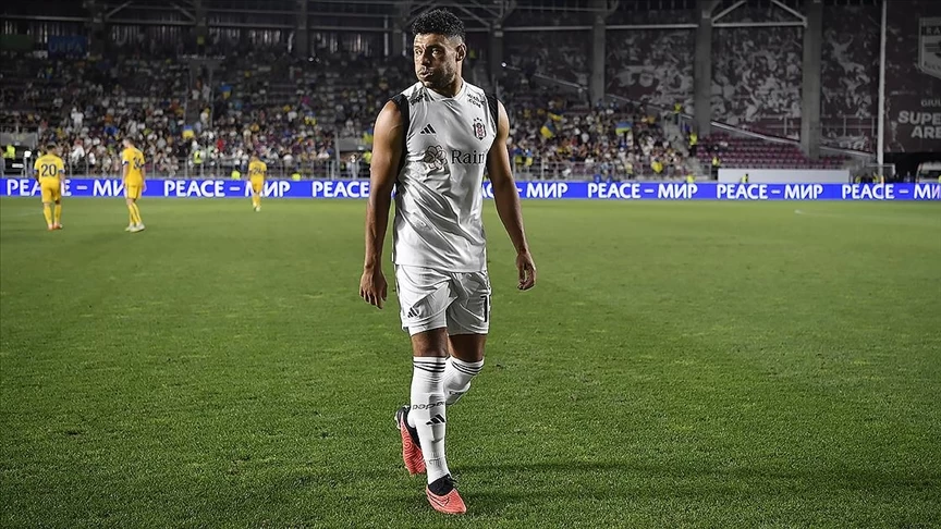 Beşiktaş'ta Chamberlain'in sağ uyluk arka adalesinde yırtık tespit edildi