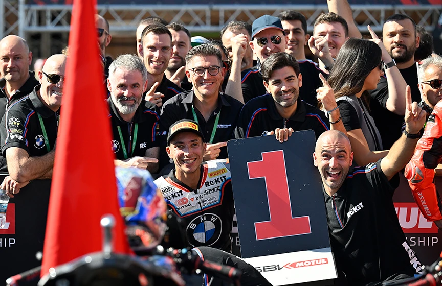 Milli motosikletçi Toprak Razgatlıoğlu, Portekiz'de podyumun zirvesine çıktı